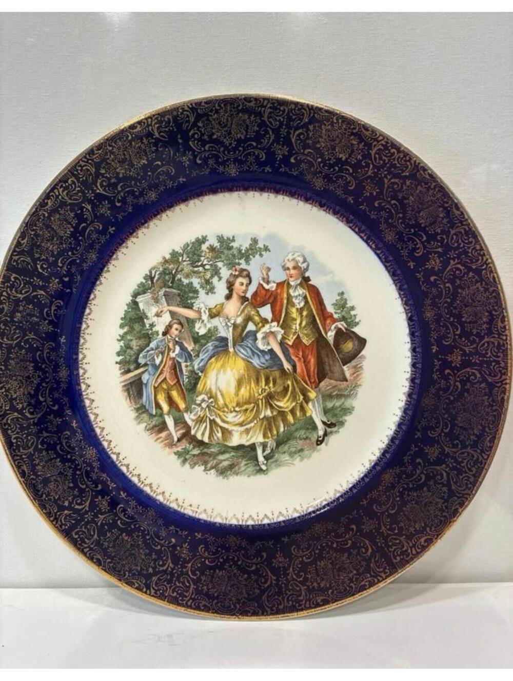 Imperial Jalem China Co. 23 Karat Gold Blue Gold Romantic Scene Decorative Plate